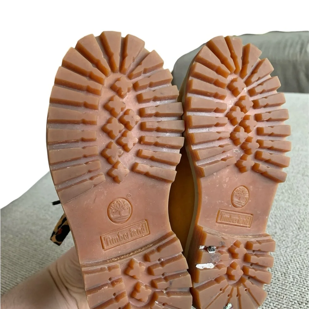Timberland boots unisex. Size 9